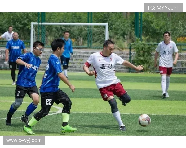 足球点燃激情绿茵梦全球盛宴见证团队荣耀与拼搏精神 足球点燃激情绿茵梦全球盛宴见证团队荣耀与拼搏精神