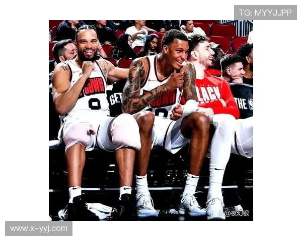 火箭主场鏖战马刺年轻核心爆发引燃全场激情对决