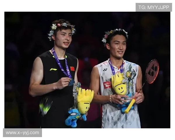 成都与南京羽毛球队赛后复盘团队协作的成功与不足分析